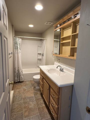 8 Lozier Place, Plattsburgh, NY 12901