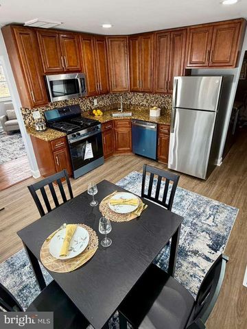 828 CLOVIS AVE, Capitol Heights, MD 20743