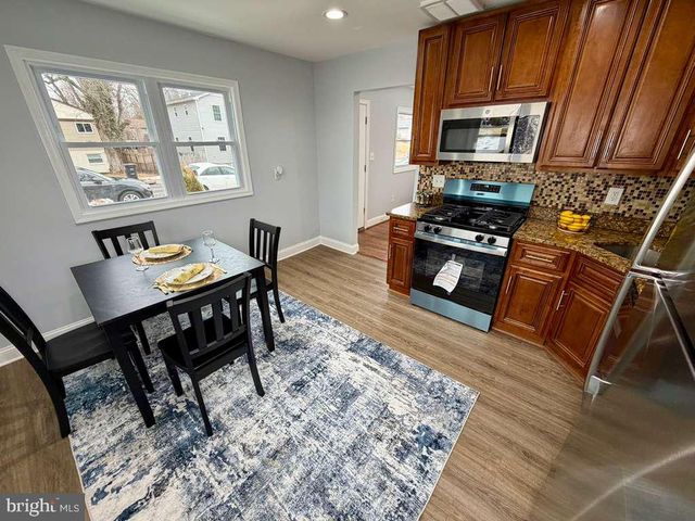 828 CLOVIS AVE, Capitol Heights, MD 20743