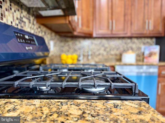 828 CLOVIS AVE, Capitol Heights, MD 20743