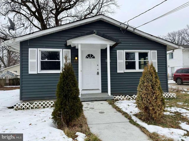 828 CLOVIS AVE, Capitol Heights, MD 20743
