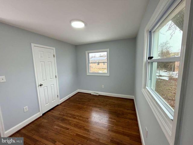 828 CLOVIS AVE, Capitol Heights, MD 20743