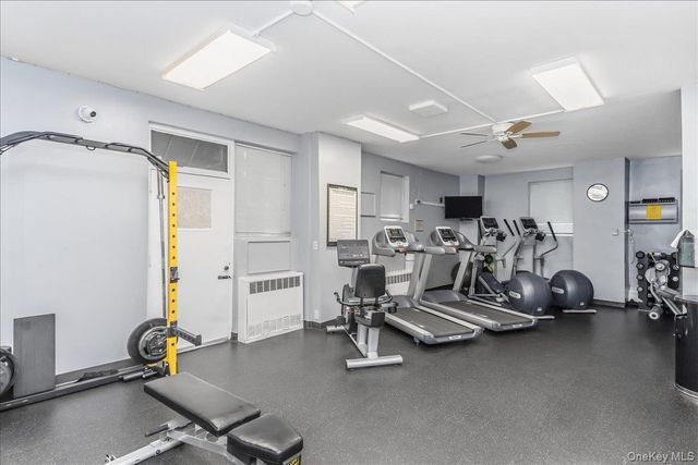3965 52nd St Apt 8k, Woodside, NY 11377