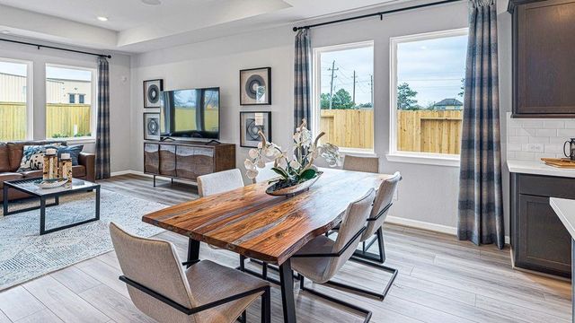 1319 N Yellow Rose Court, Tomball, TX 77375