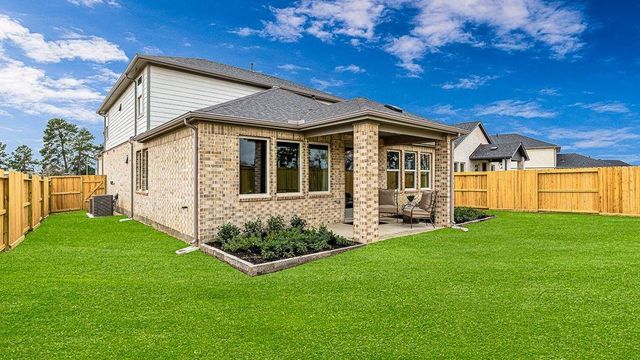 1319 N Yellow Rose Court, Tomball, TX 77375