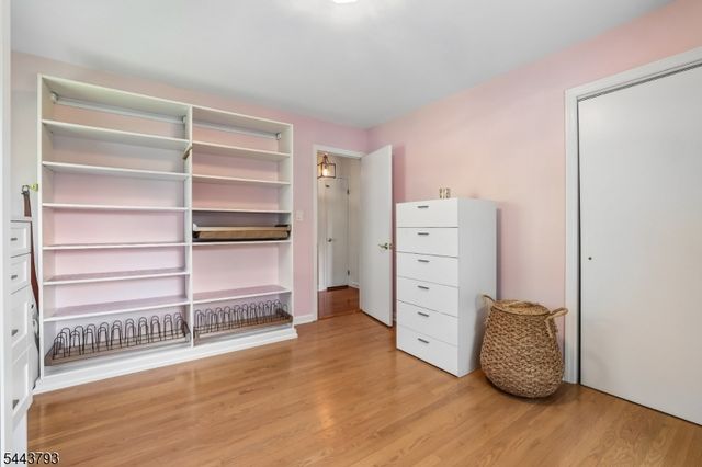 207 Stoughton Ave, Cranford Twp., NJ 07016