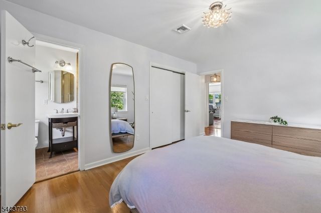 207 Stoughton Ave, Cranford Twp., NJ 07016