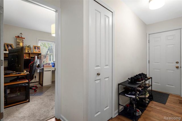 28615 Ryan Drive, Farmington Hills, MI 48336