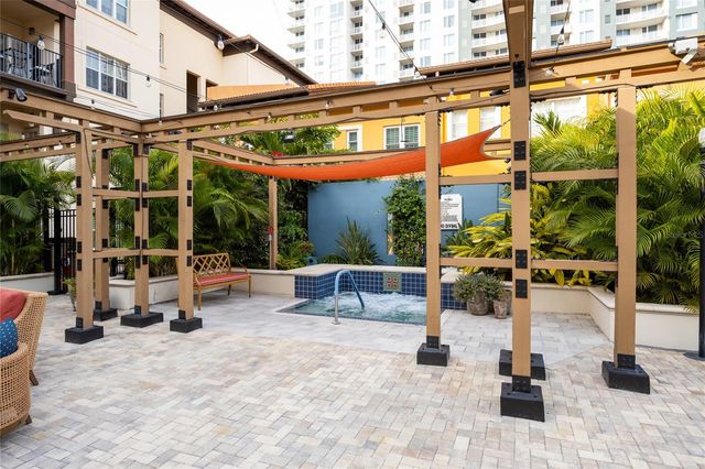 200 4TH AVENUE S 320, St Petersburg, FL 33701