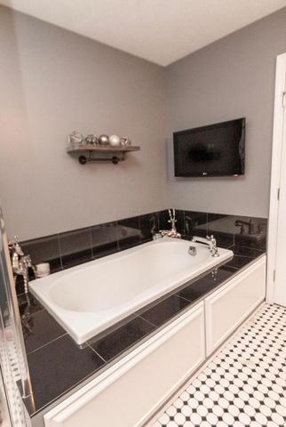 4706 Saint Andrews Drive, 12, Grove City, OH 43123