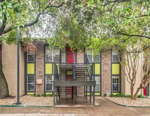 7685 Northcross DR 901, Austin, TX 78757