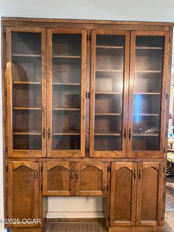 1005 E 13th Street, Carthage, MO 64836