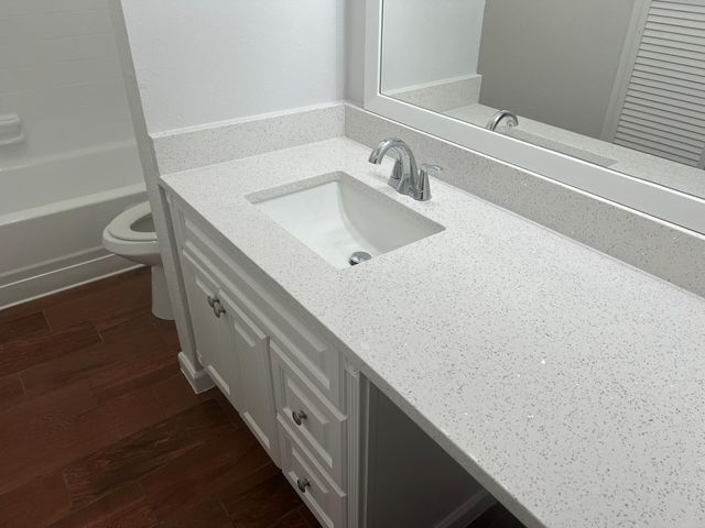 5550 N Braeswood Boulevard 70, Houston, TX 77096