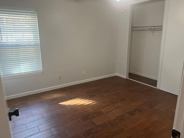 5550 N Braeswood Boulevard 70, Houston, TX 77096