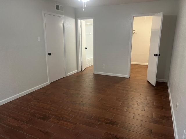5550 N Braeswood Boulevard 70, Houston, TX 77096