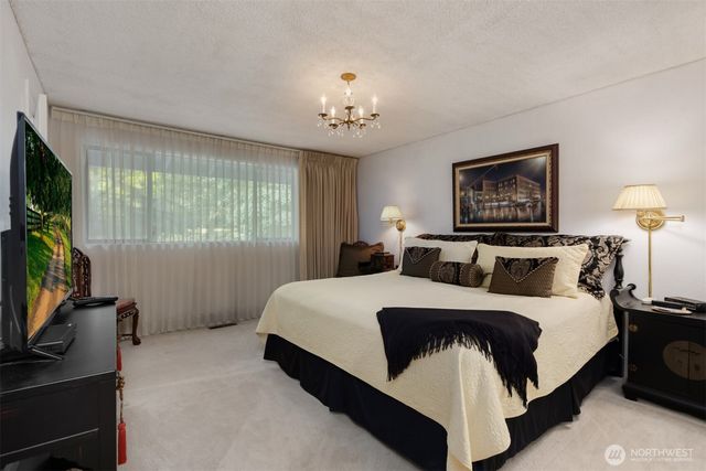 11186 Blue Pond Place NE, Bainbridge Island, WA 98110