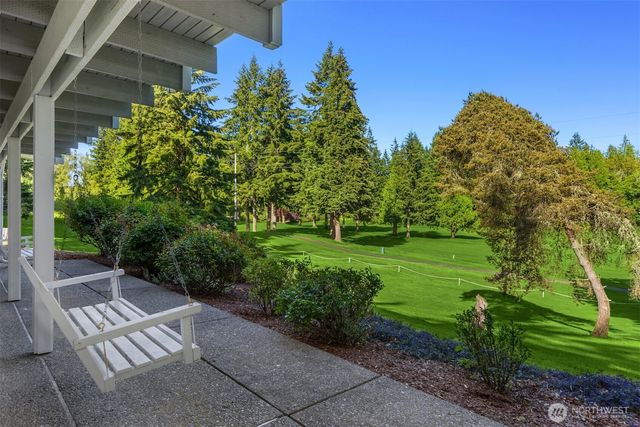11186 Blue Pond Place NE, Bainbridge Island, WA 98110