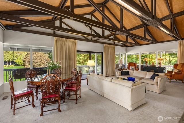 11186 Blue Pond Place NE, Bainbridge Island, WA 98110