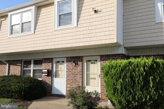 1405 SILVER CT, Hamilton, NJ 08690