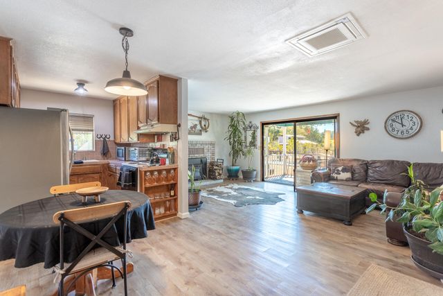 22429 Frisbie Lane, Palo Cedro, CA 96073