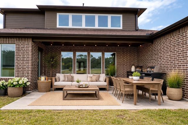 126 Lakeland Circle, Rosharon, TX 77583