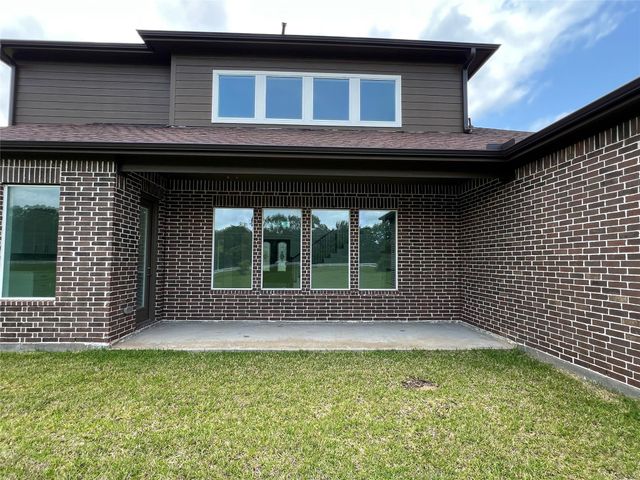 126 Lakeland Circle, Rosharon, TX 77583