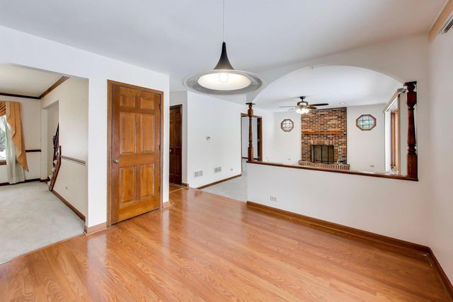 1111 Samstag Court, Naperville, IL 60563