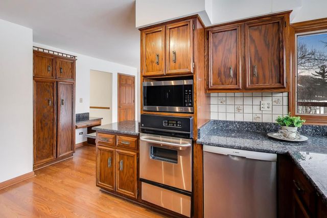 1111 Samstag Court, Naperville, IL 60563