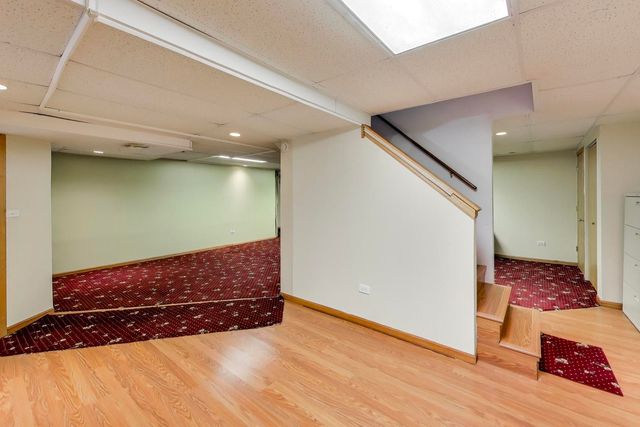 1111 Samstag Court, Naperville, IL 60563