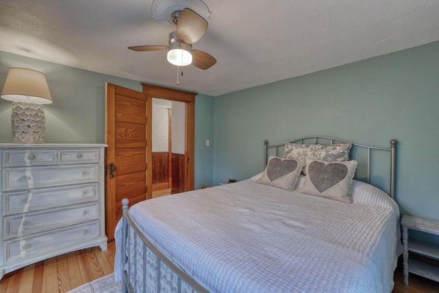 131 Oakland AVENUE, Mukwonago, WI 53149