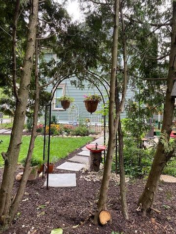 131 Oakland AVENUE, Mukwonago, WI 53149