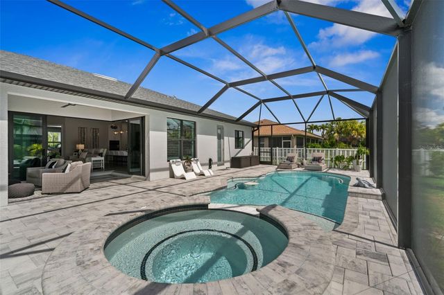 2926 MIRACLE PARKWAY, Cape Coral, FL 33914