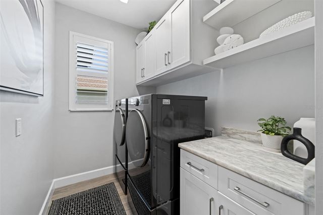 2926 MIRACLE PARKWAY, Cape Coral, FL 33914