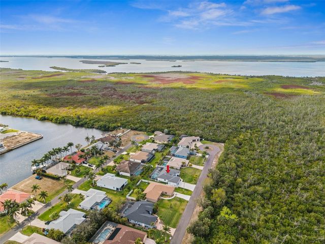 2926 MIRACLE PARKWAY, Cape Coral, FL 33914