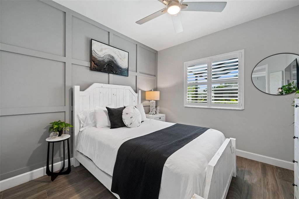 Image 28 of property listing at 2926 MIRACLE PARKWAY, Cape Coral, FL 33914