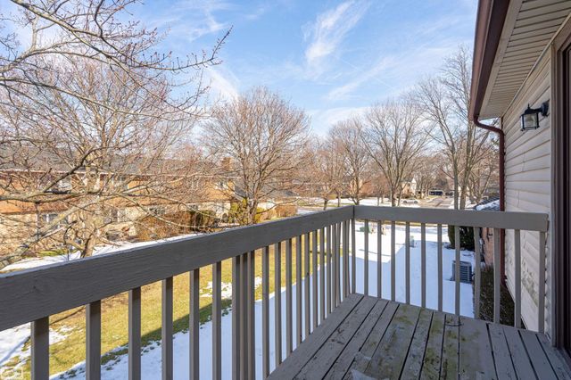 42699 Jonathan Place, Clinton Township, MI 48038