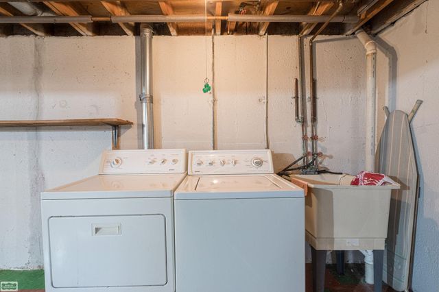 42699 Jonathan Place, Clinton Township, MI 48038