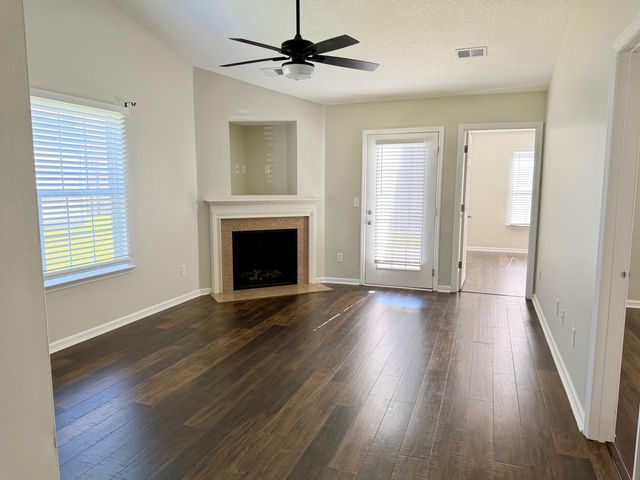 7840 Park Gate Drive, North Charleston, SC 29418