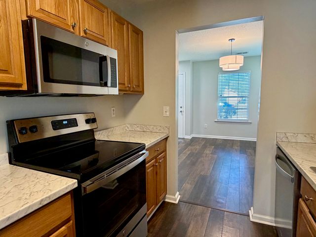 7840 Park Gate Drive, North Charleston, SC 29418