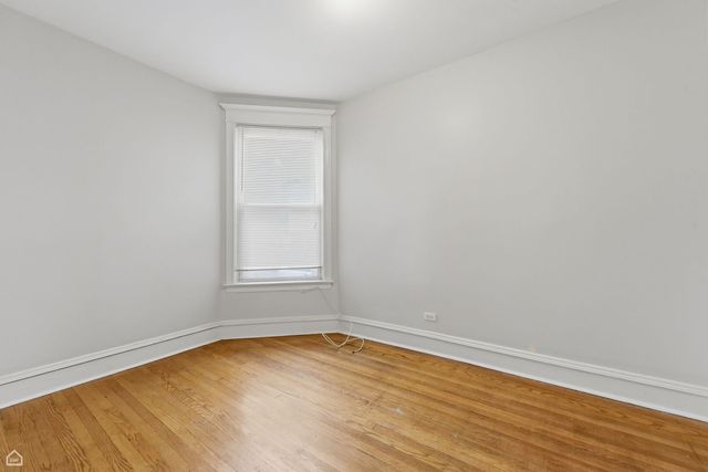 6033 S RHODES Avenue, Chicago, IL 60637