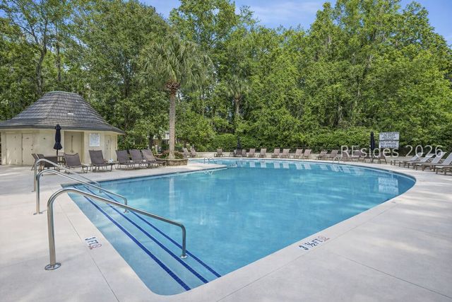 1 Gloucester Rd Apt K1, Hilton Head Island, SC 29928