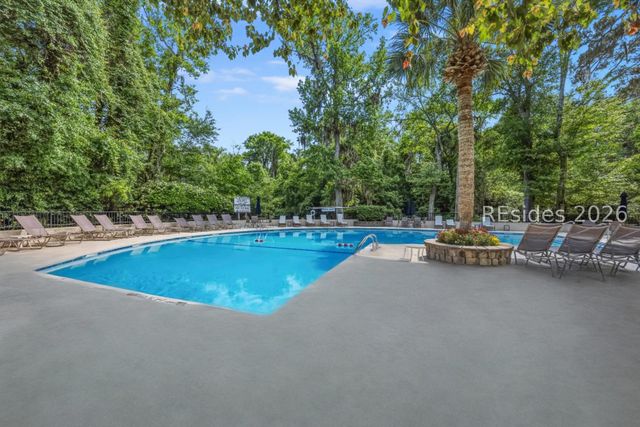 1 Gloucester Rd Apt K1, Hilton Head Island, SC 29928