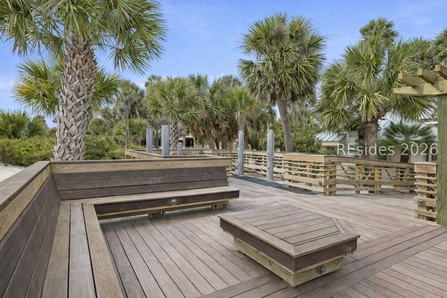 1 Gloucester Rd Apt K1, Hilton Head Island, SC 29928