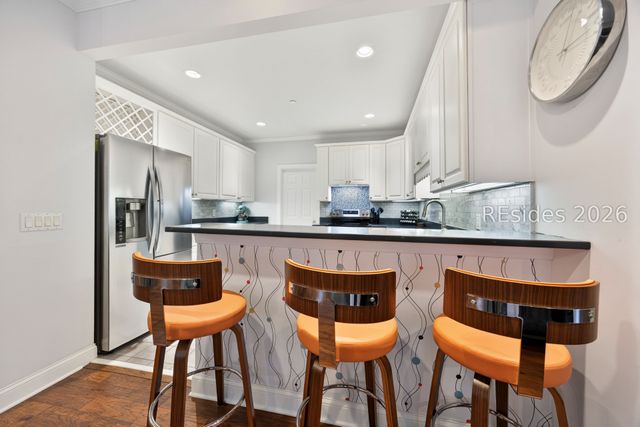 1 Gloucester Rd Apt K1, Hilton Head Island, SC 29928