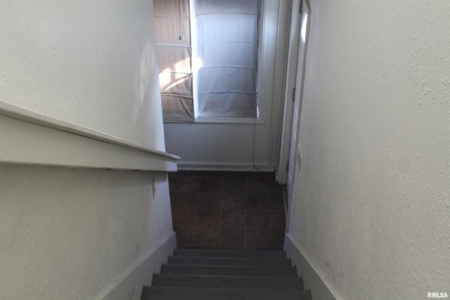 307 W COLLEGE Street, Carbondale, IL 62901