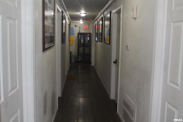 307 W COLLEGE Street, Carbondale, IL 62901