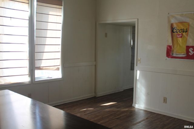 307 W COLLEGE Street, Carbondale, IL 62901