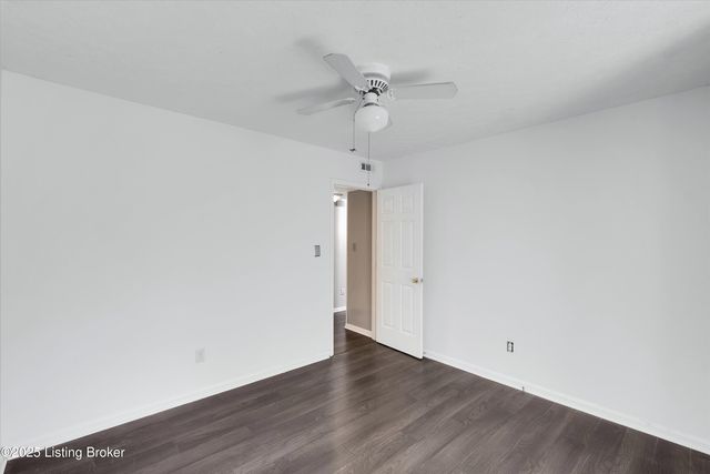 8123 Avanti Way, Louisville, KY 40291