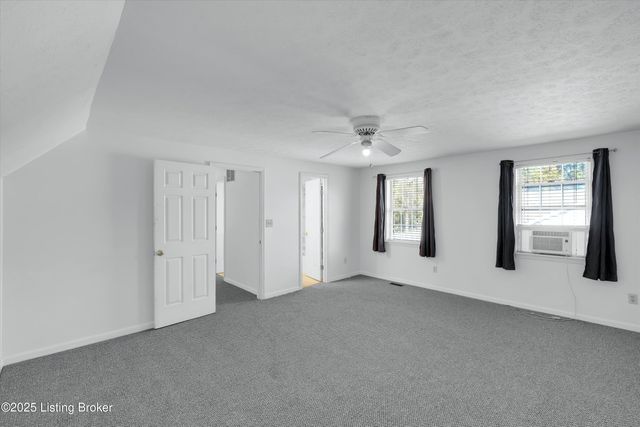 8123 Avanti Way, Louisville, KY 40291