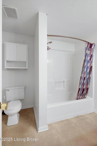 8123 Avanti Way, Louisville, KY 40291